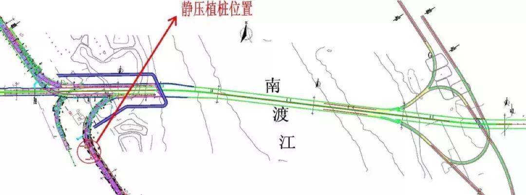 旋入式静压植桩机首次应用于隧道支护工程